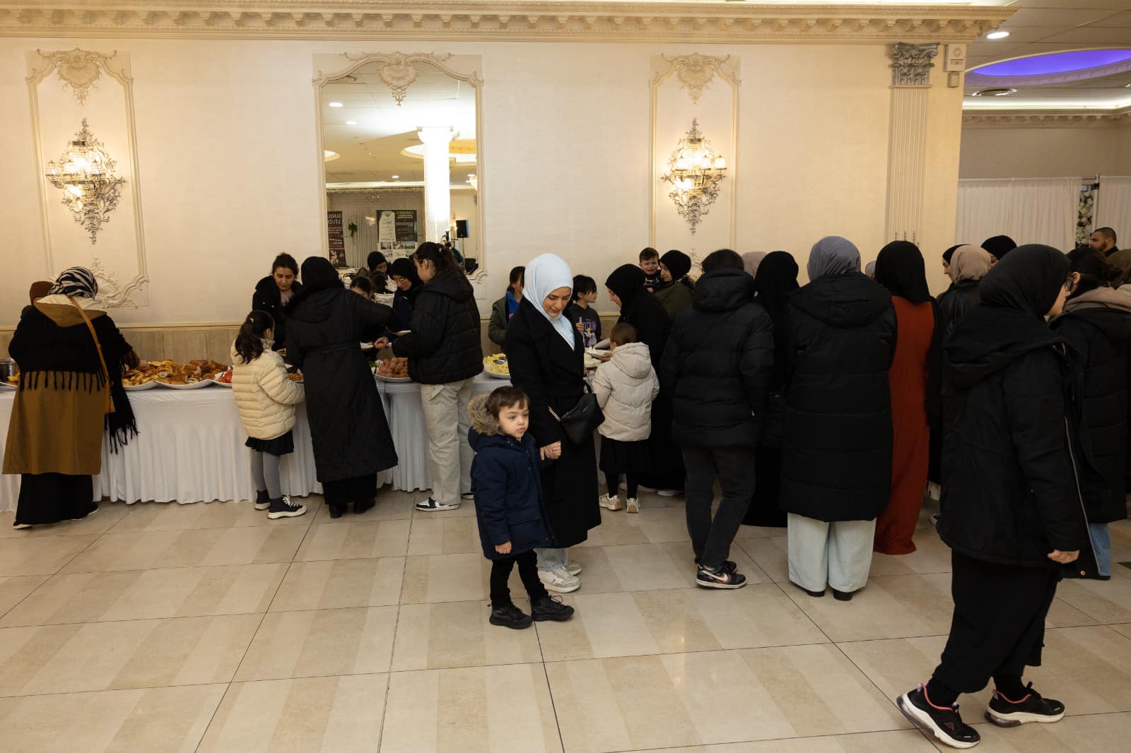 La rencontre des familles autour d’un petit-déjeuner