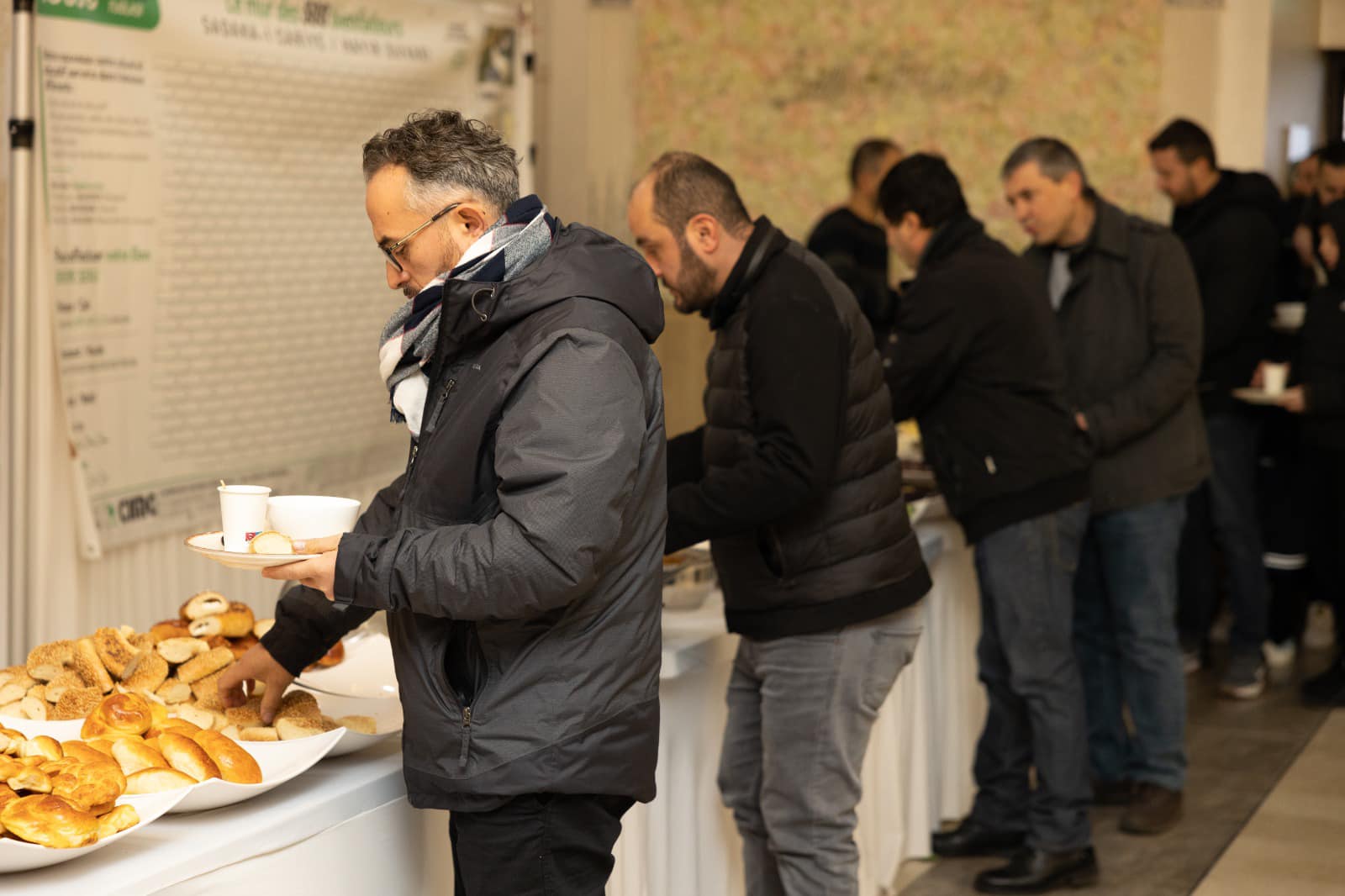 La rencontre des familles autour d’un petit-déjeuner