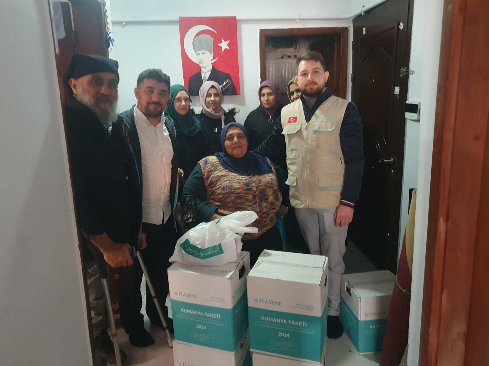 Nos Colis Alimentaires Sont Actuellement En Cours De Distribution à Travers Le Monde
