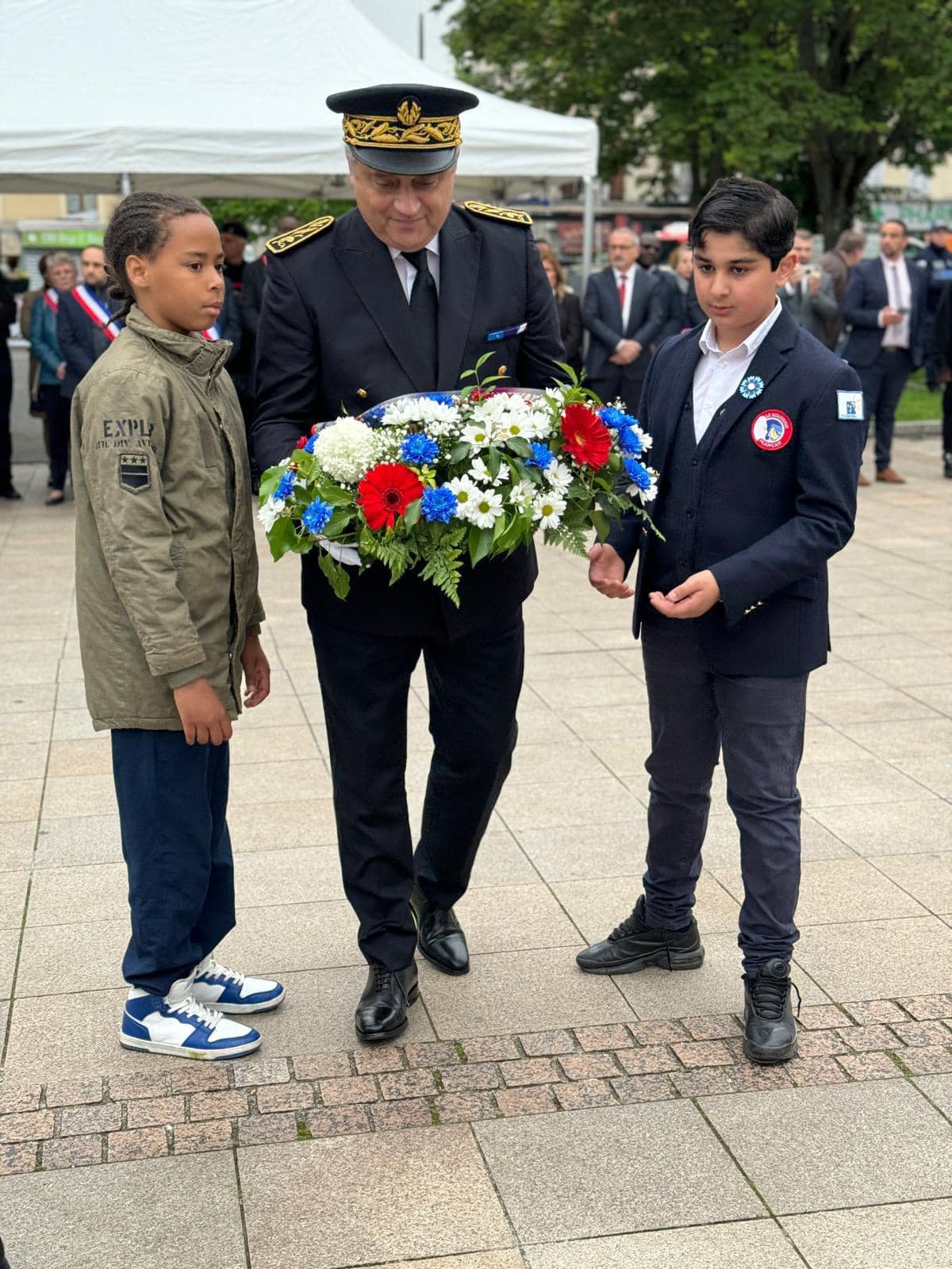 Participation à la Cérémonie commémorative du 79e anniversaire de la victoire du 8 mai 1945