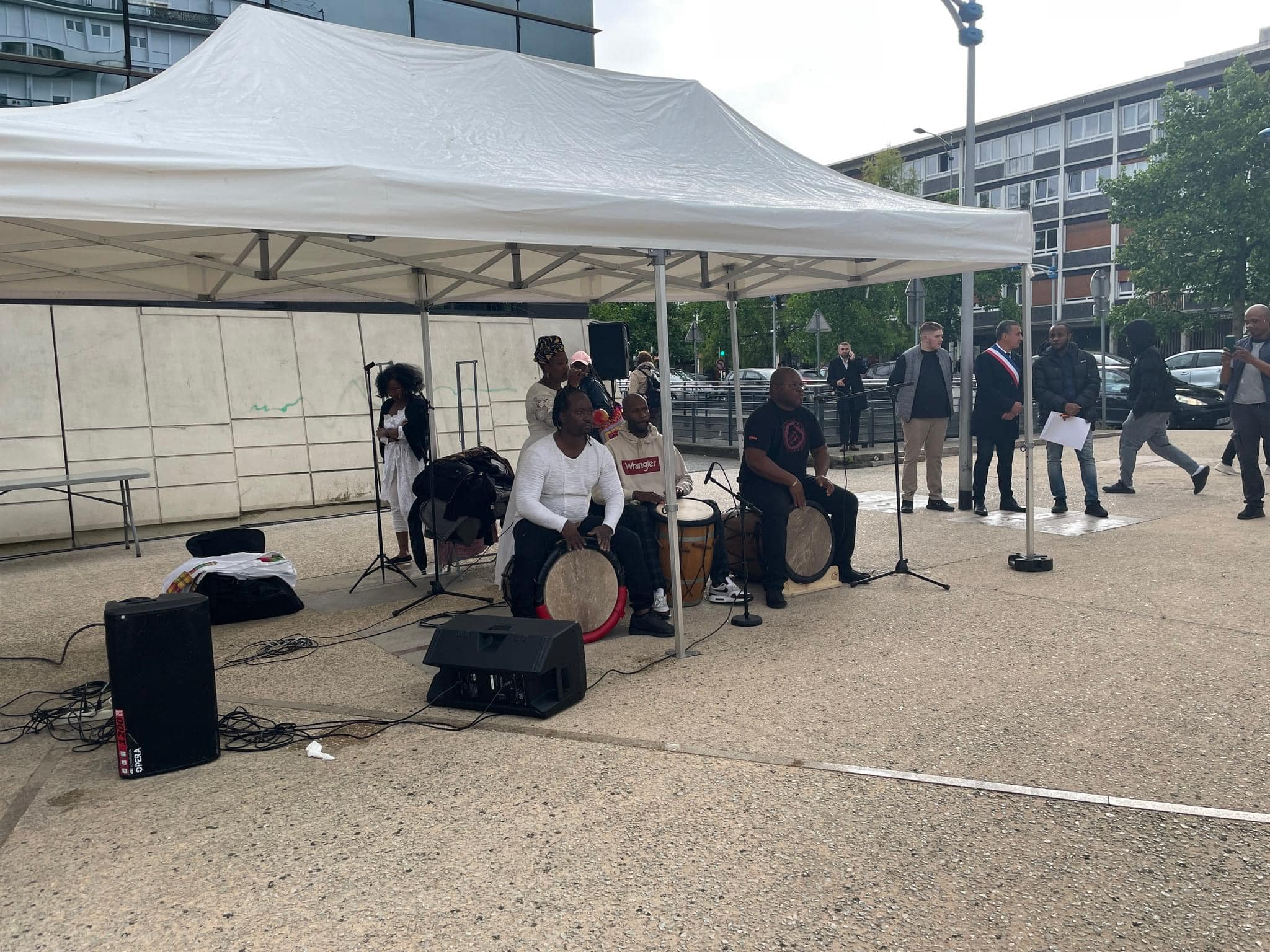 Journée Commémorative en Hommage aux Victimes de l'Esclavage Colonial